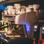 Faire le bon choix café : machines, grains, entretien et usages au quotidien